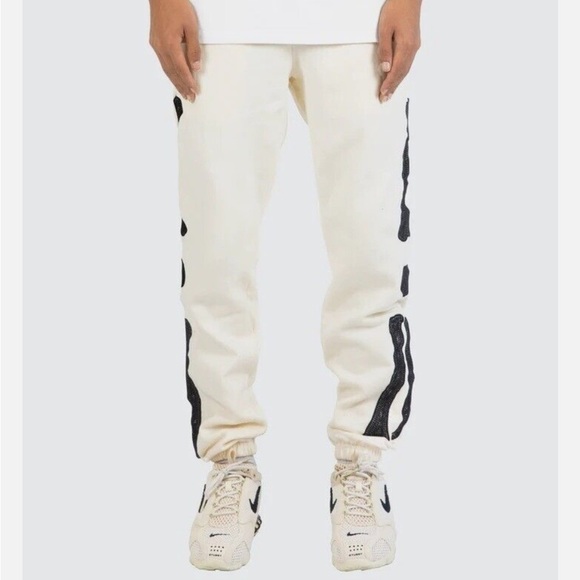 MNML off white sweatpants with black skeleton | size XL - Picture 7 of 9